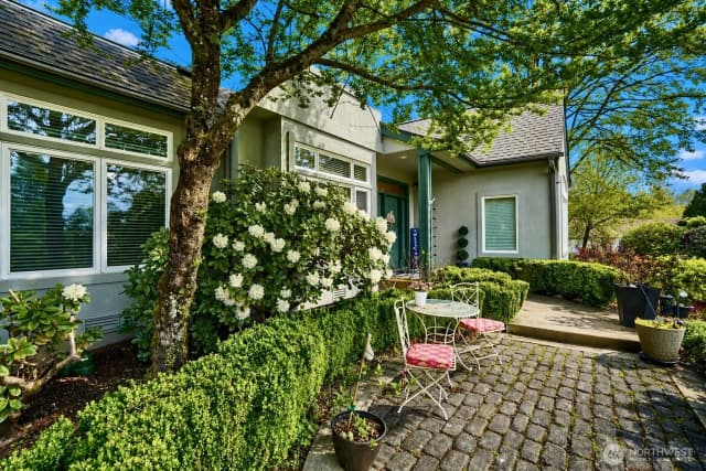 Property photo for 18248 240th Ave Se, Maple Valley photo 3