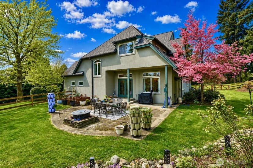 Property photo for 18248 240th Ave Se, Maple Valley photo 8