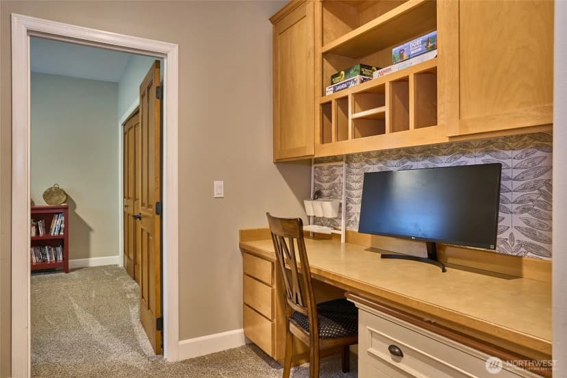 Property photo for 18248 240th Ave Se, Maple Valley photo 29