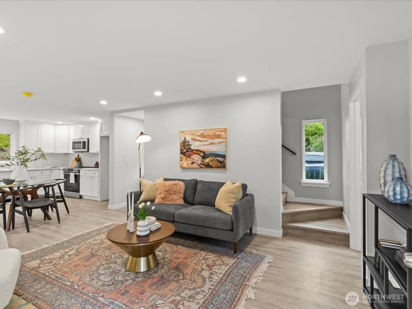 Property photo for 8117 17th Avenue Sw #b, Seattle photo 7