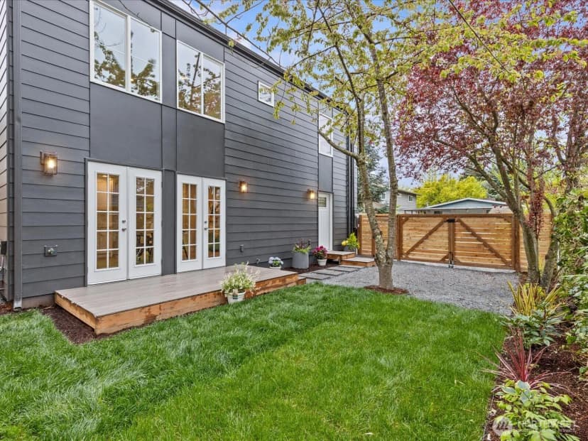 Property photo for 8117 17th Avenue Sw #b, Seattle