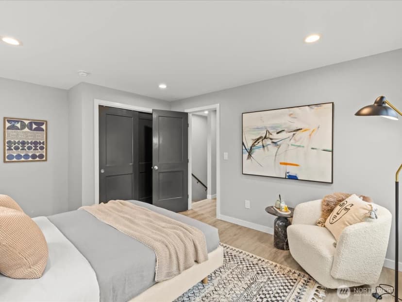 Property photo for 8117 17th Avenue Sw #b, Seattle photo 14