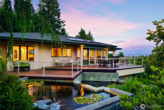 Property photo for 7001 Palm Lane, Anacortes