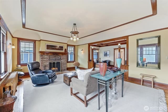 Property photo for 2025 Boylston Avenue E, Seattle photo 5