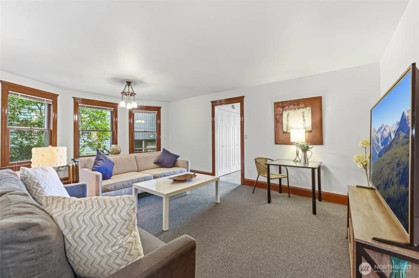 Property photo for 2025 Boylston Avenue E, Seattle photo 26