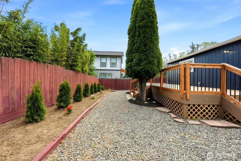 Property photo for 3523 Bennett Drive, Bellingham photo 36