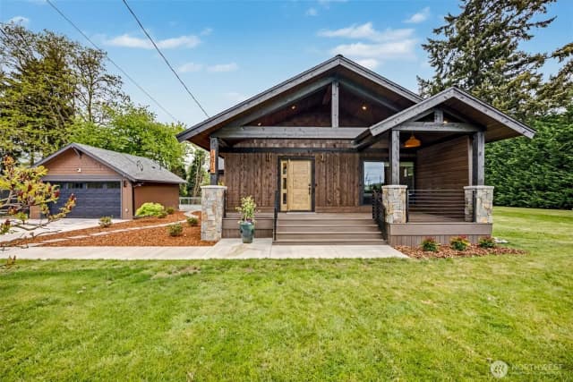 Property photo for 14915 80th Street E, Puyallup photo 2