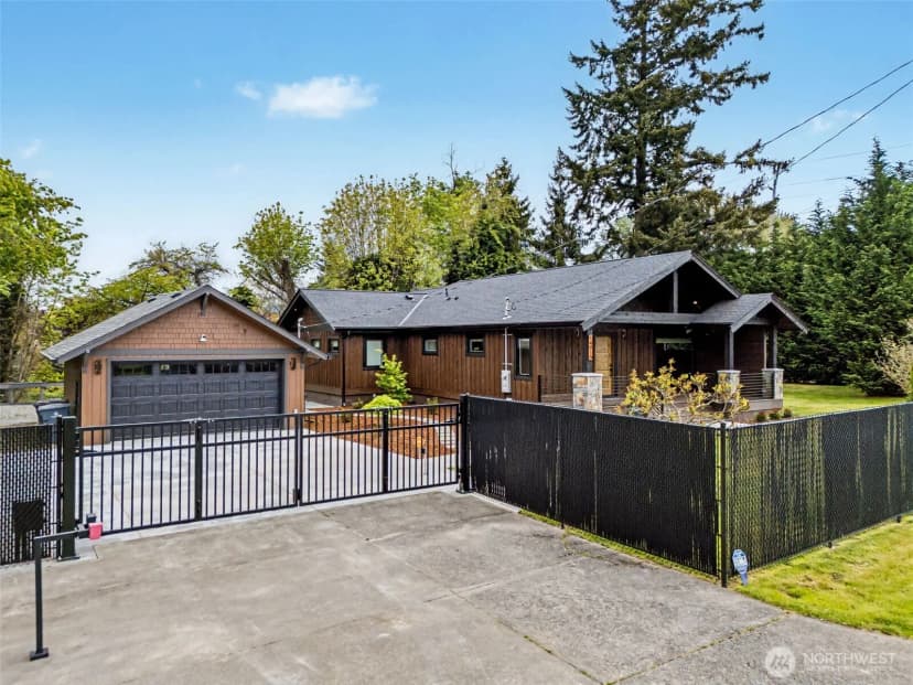 Property photo for 14915 80th Street E, Puyallup