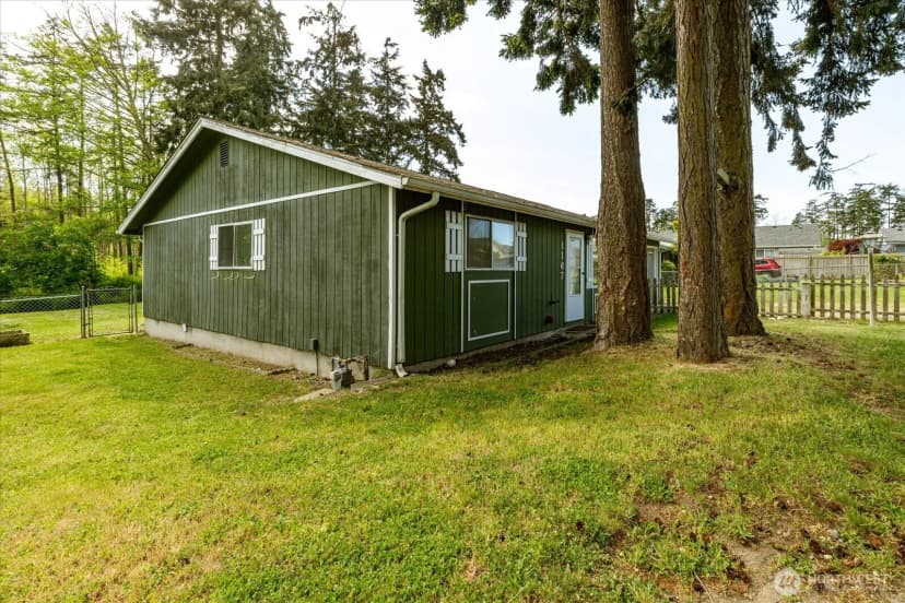 Property photo for 1167 Sparrow Drive, Oak Harbor photo 22