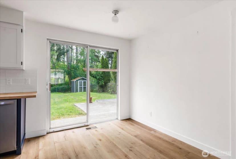 Property photo for 1167 Sparrow Drive, Oak Harbor photo 5