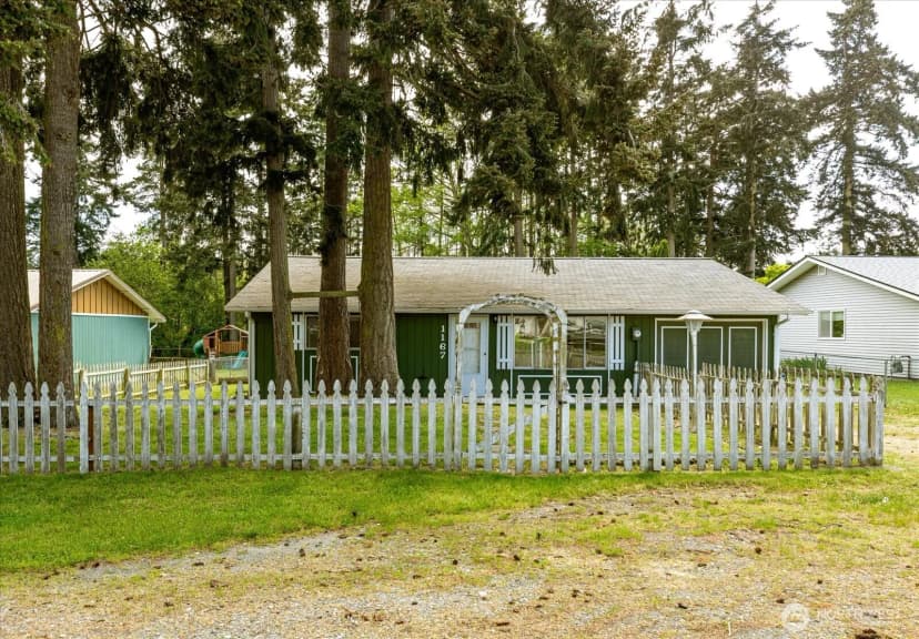 Property photo for 1167 Sparrow Drive, Oak Harbor photo 23