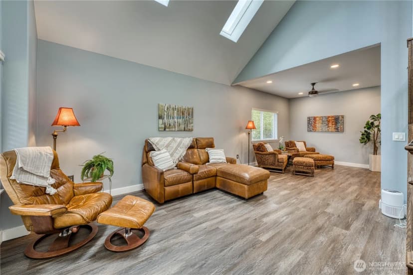 Property photo for 814 Jewil Drive, Fox Island photo 4