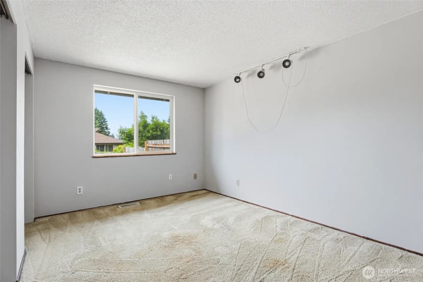 Property photo for 2735 26th Street Se, Auburn photo 16