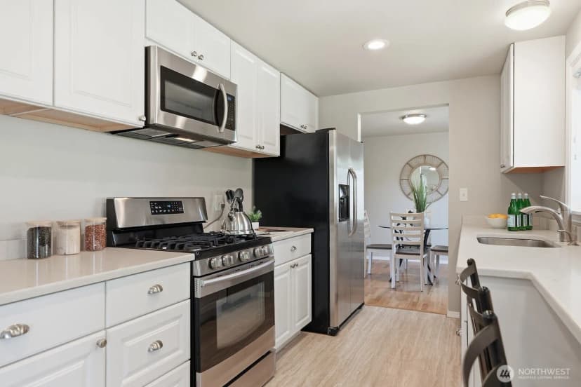Property photo for 21225 96th Avenue W, Edmonds photo 15