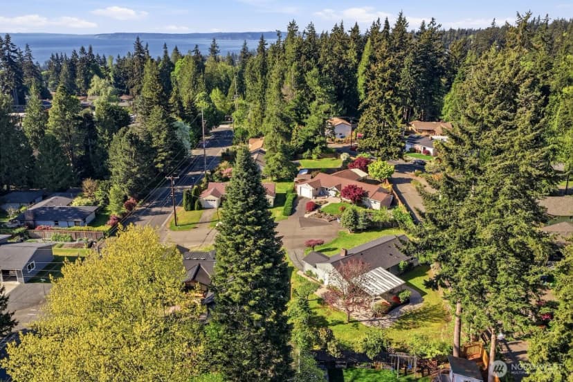 Property photo for 21225 96th Avenue W, Edmonds photo 39