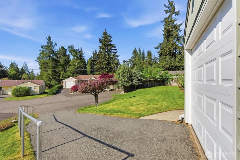 Property photo for 21225 96th Avenue W, Edmonds photo 32