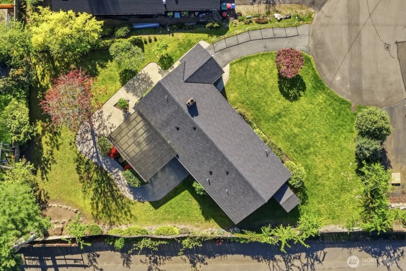 Property photo for 21225 96th Avenue W, Edmonds photo 3