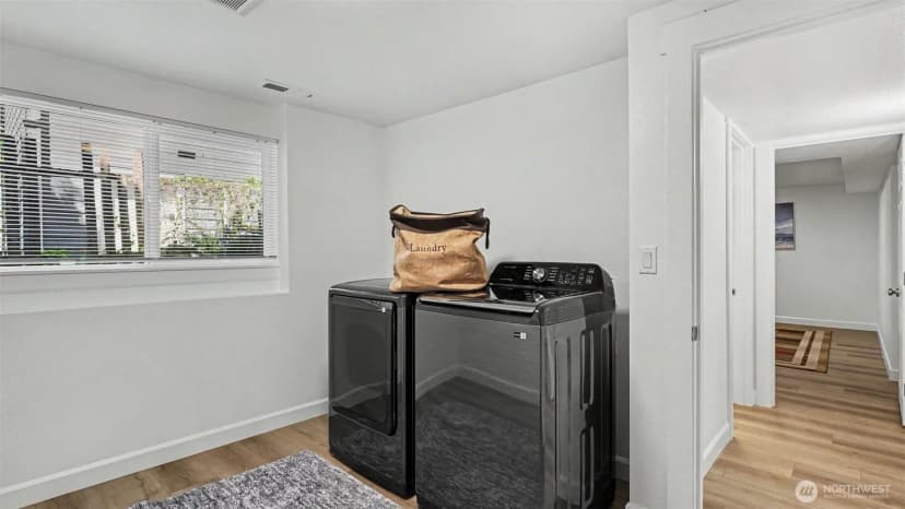 Property photo for 11040 40th Avenue Ne, Seattle photo 19