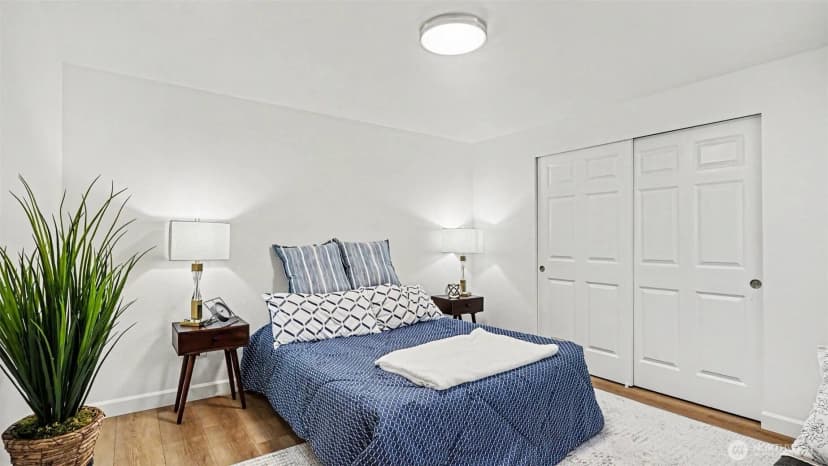 Property photo for 11040 40th Avenue Ne, Seattle photo 10