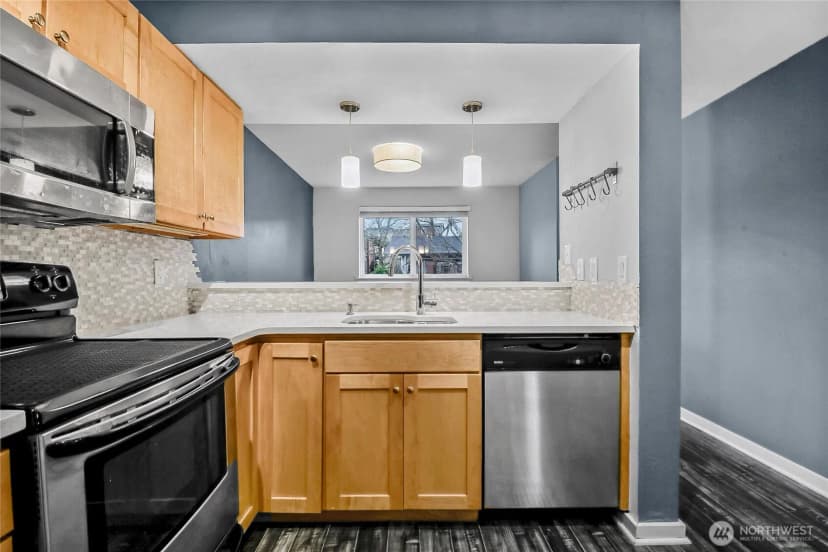 Property photo for 6700 Ne 182nd Street #c104, Kenmore photo 14