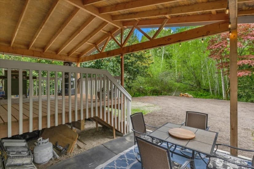 Property photo for 1273 Beach Drive E, Port Orchard photo 34