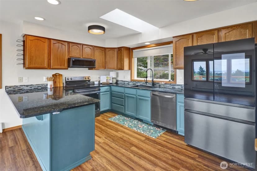 Property photo for 1818 35th Street, Bellingham photo 6
