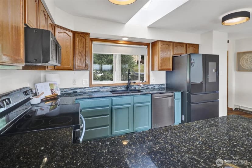 Property photo for 1818 35th Street, Bellingham photo 10