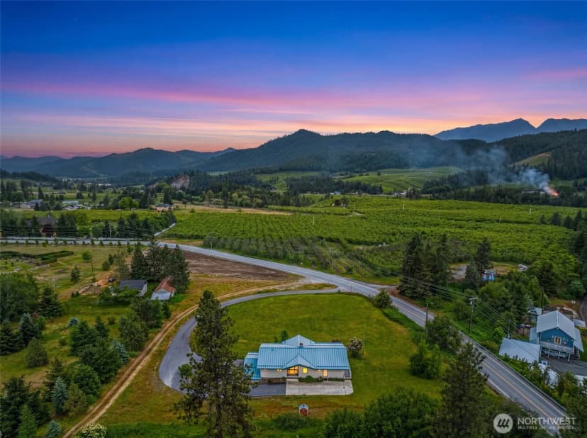 Property photo for 9950 North Road, Leavenworth photo 2