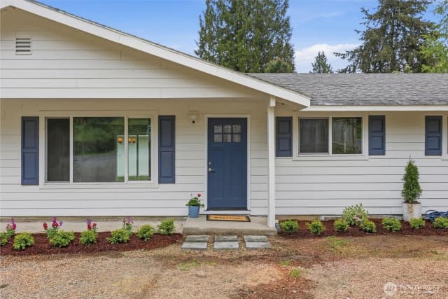 Property photo for 34012 Peasley Canyon Way S, Auburn photo 2
