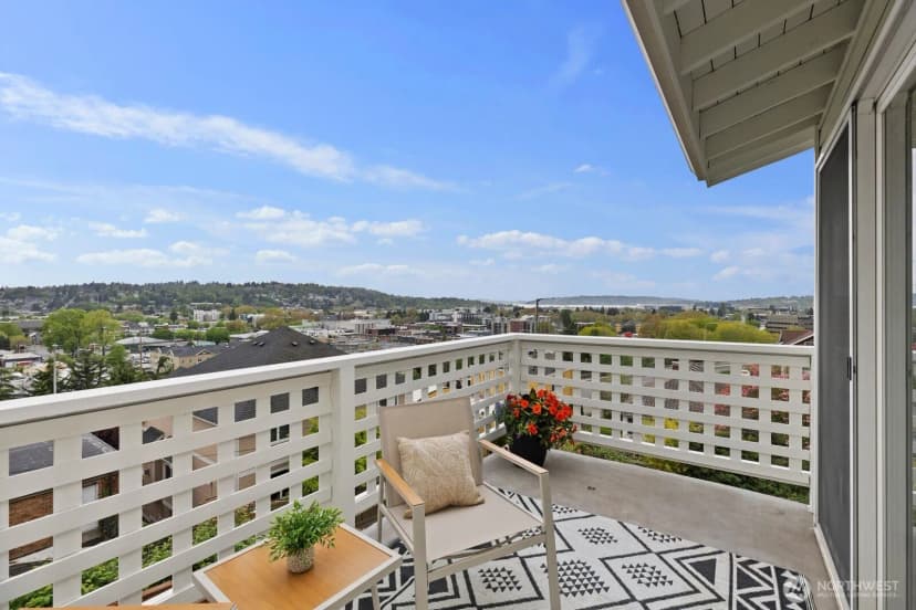Property photo for 411 Cedar Ave S, Renton photo 24