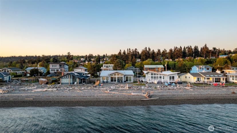 Property photo for 121 Keystone Avenue, Coupeville
