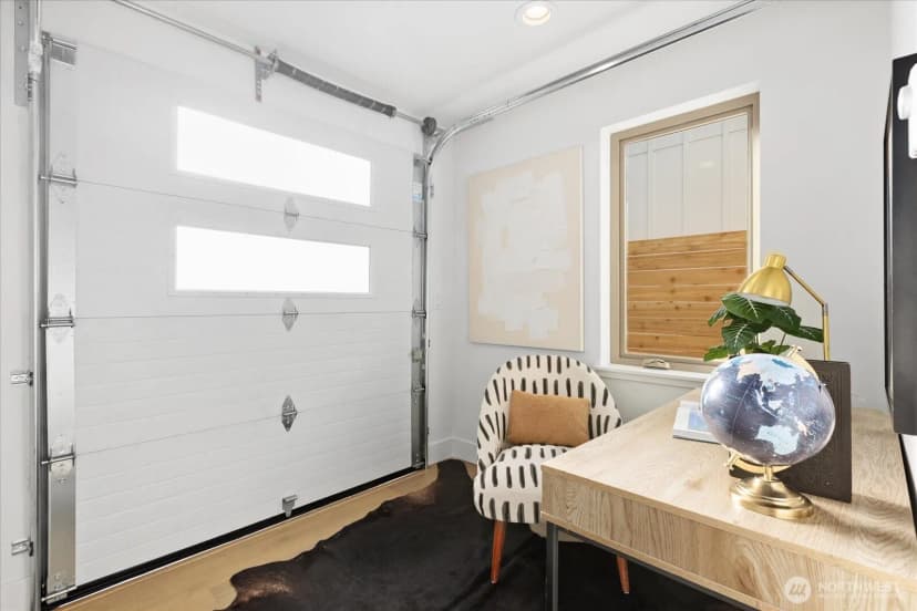 Property photo for 12044 Hiram Place Ne #b, Seattle photo 16