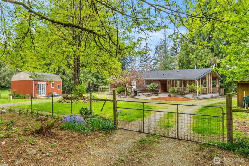Property photo for 35308 16th Avenue Ct S, Roy