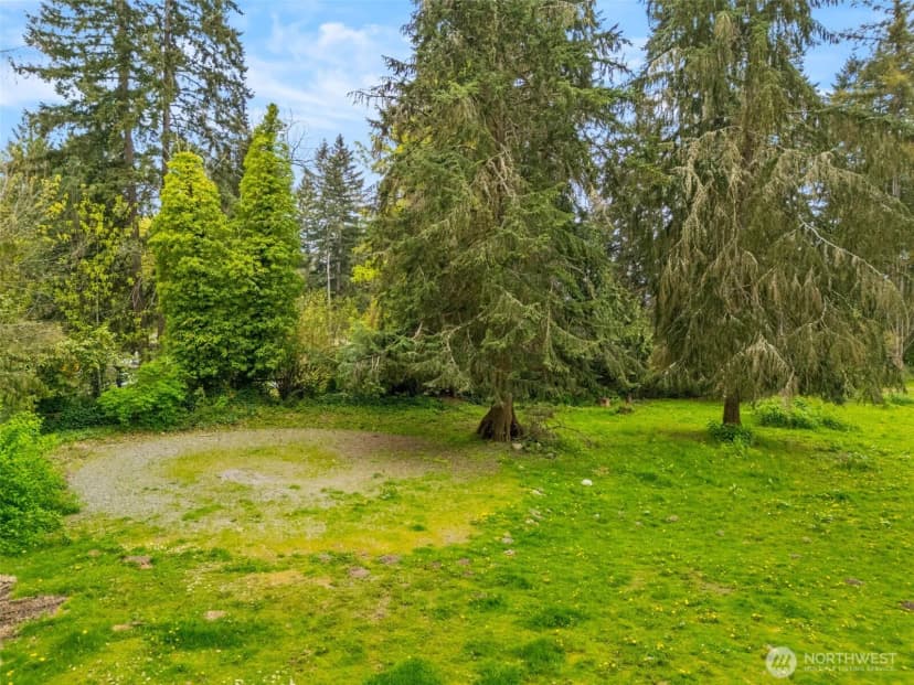 Property photo for 35308 16th Avenue Ct S, Roy photo 6