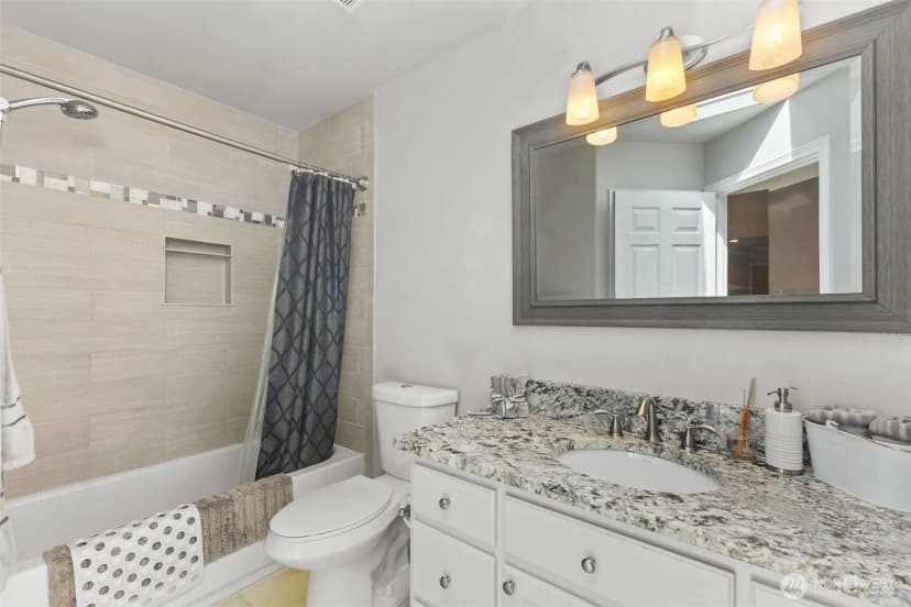 Property photo for 21503 60th Street E, Bonney Lake photo 9