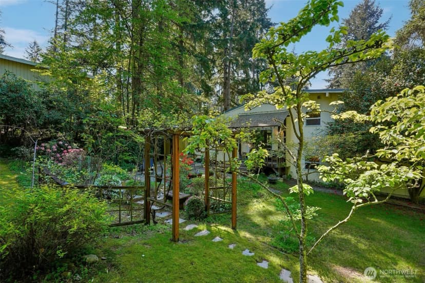 Property photo for 1606 153rd Avenue Se, Bellevue photo 25