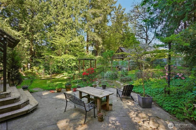 Property photo for 1606 153rd Avenue Se, Bellevue photo 22