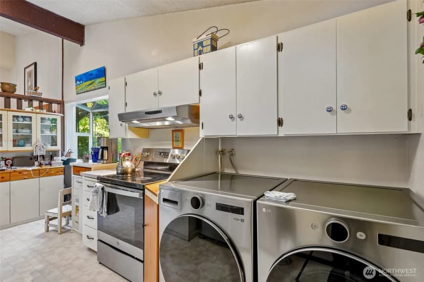Property photo for 1606 153rd Avenue Se, Bellevue photo 9