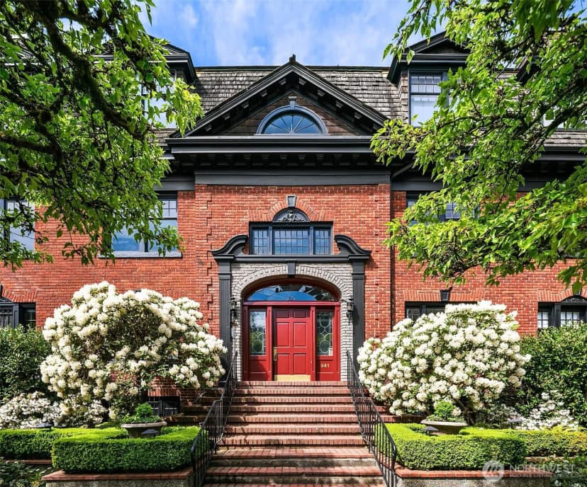 Property photo for 941 11th Avenue E #3, Seattle