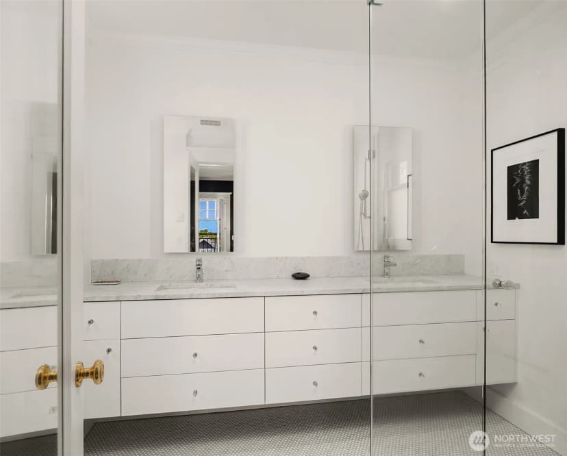 Property photo for 941 11th Avenue E #3, Seattle photo 20
