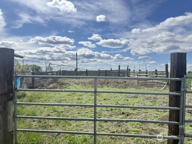 Property photo for 2493 Rd 19 Ne, Soap Lake photo 25