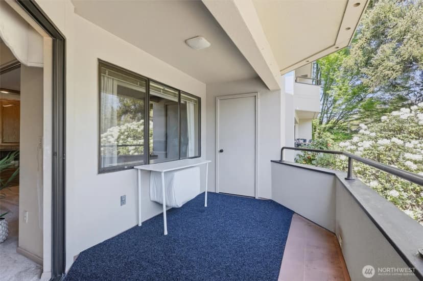 Property photo for 401 100th Avenue Ne #209, Bellevue photo 30