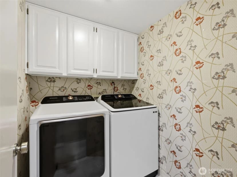 Property photo for 401 100th Avenue Ne #209, Bellevue photo 28