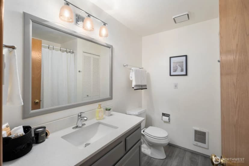 Property photo for 6031 88th Street Sw, Mukilteo photo 11