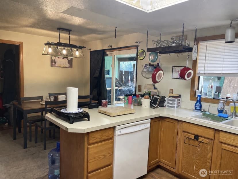 Property photo for 605 Scott Drive, Centralia photo 3
