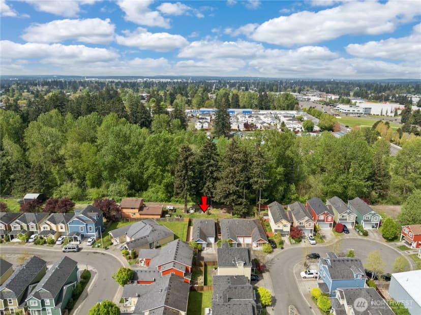 Property photo for 11308 6th Avenue E, Tacoma photo 32