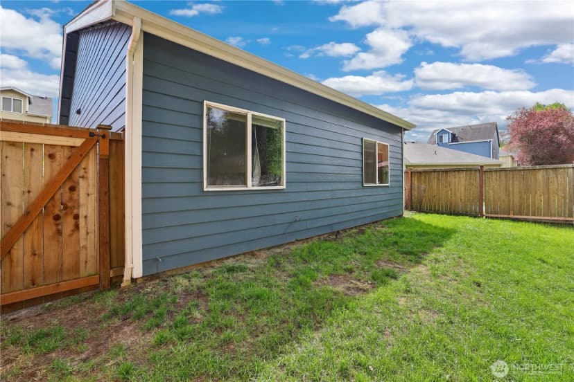 Property photo for 11308 6th Avenue E, Tacoma photo 24