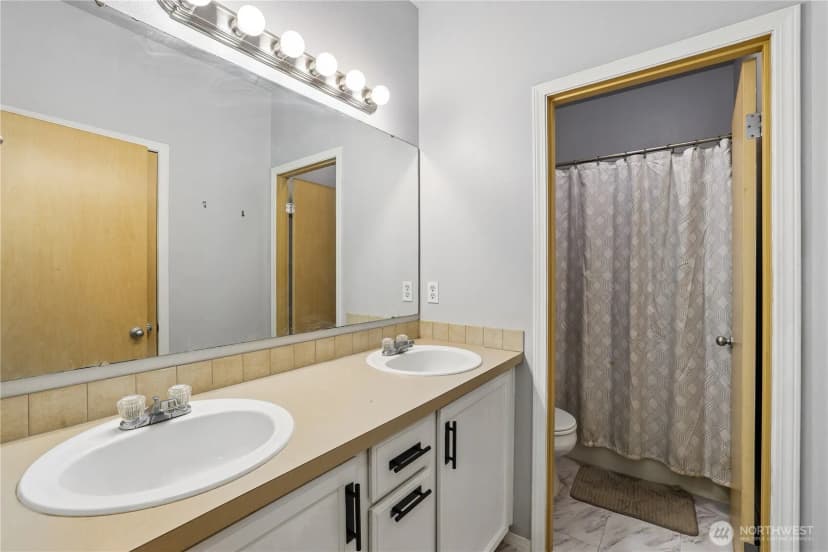 Property photo for 11308 6th Avenue E, Tacoma photo 14