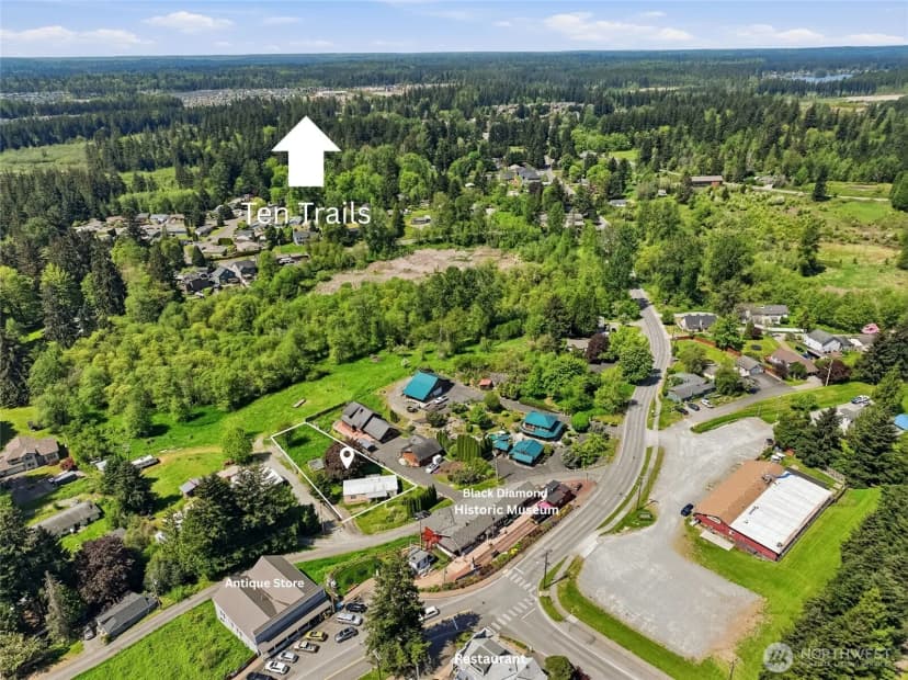 Property photo for 32711 Commission Avenue, Black Diamond photo 4