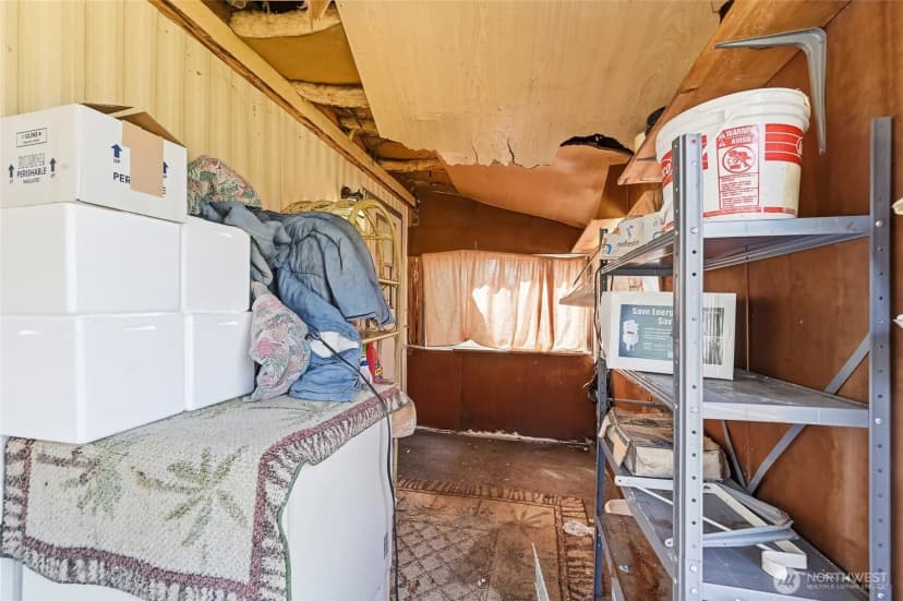 Property photo for 32711 Commission Avenue, Black Diamond photo 19